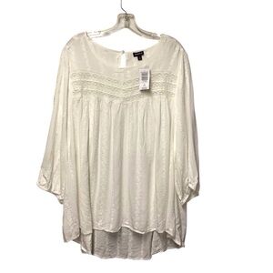 Torrid Women’s Shirt Top Size 3X White Eyelet Lace Embroidered Hi-Lo Blouse